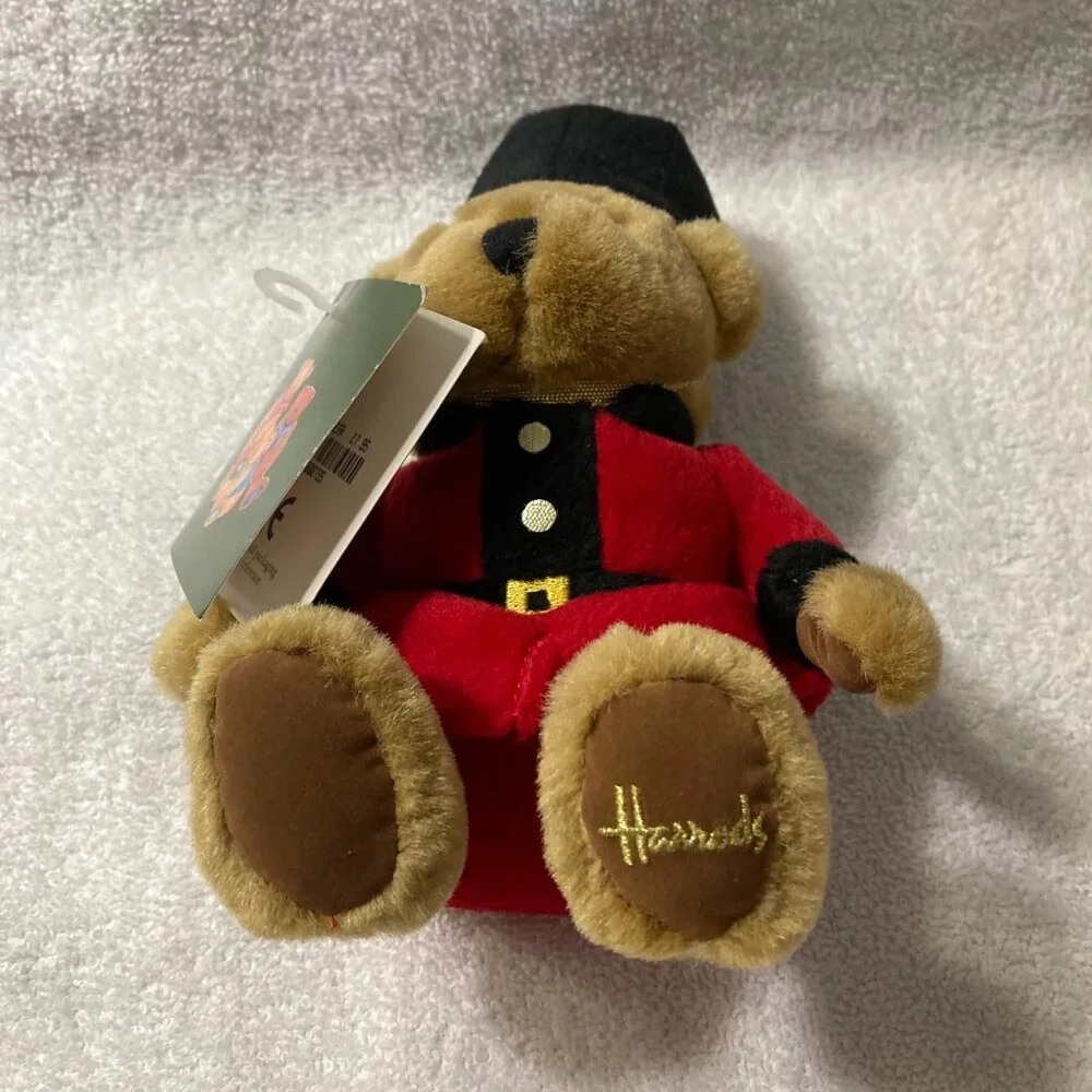 Brand New Harrods Knightbridge London British Royal Soldier Bear